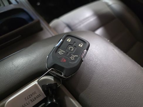 Used 2018 GMC Yukon XL Denali w/ Open Road Package image 25