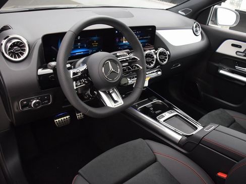 New 2026 Mercedes-Benz GLA 35 AMG 4MATIC image 19