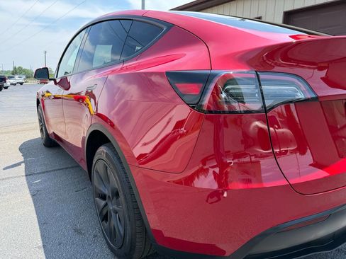 Used 2023 Tesla Model Y Long Range image 25