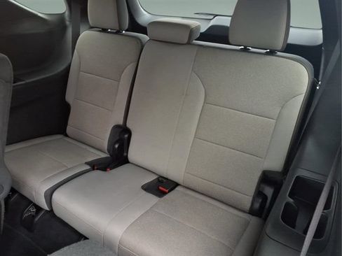Used 2026 Chevrolet Traverse LT w/ Driver Confidence Package FWD image 31