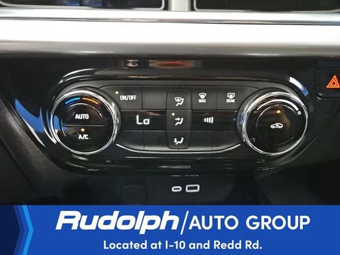 Used 2025 Chevrolet Trax LT FWD image 25