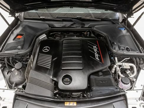 Used 2022 Mercedes-Benz E 53 AMG 4MATIC Sedan image 3