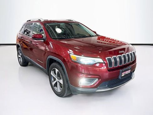 Used 2019 Jeep Cherokee Limited AWD/4WD image 3