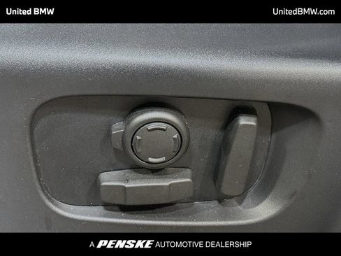 Used 2023 Land Rover Discovery S R-Dynamic AWD/4WD image 4