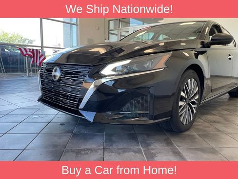 Used 2024 Nissan Altima 2.5 SV FWD image 14