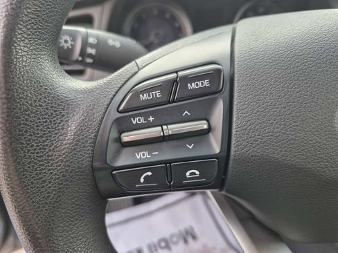 Used 2019 Hyundai Elantra SE w/ Cargo Package image 14