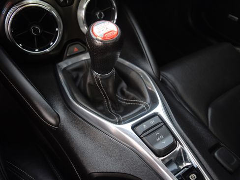Used 2017 Chevrolet Camaro SS image 12