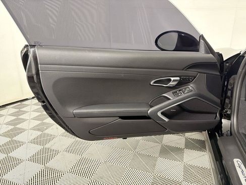 Used 2025 Porsche 718 Cayman GTS RWD image 8