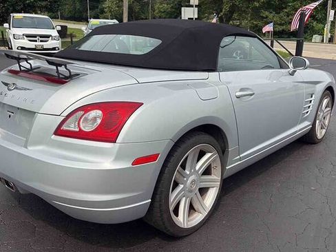 Used 2007 Chrysler Crossfire Limited RWD image 7