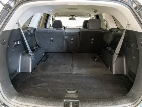 Used 2019 Kia Sorento L FWD image 34