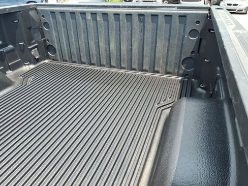 Used 2025 Chevrolet Silverado 1500 LT RWD image 14