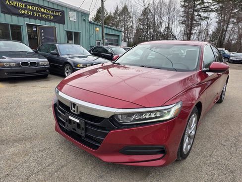 Used 2018 Honda Accord LX image 3
