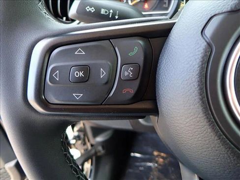 New 2026 Jeep Wrangler Unlimited Rubicon w/ Technology Group AWD/4WD image 13