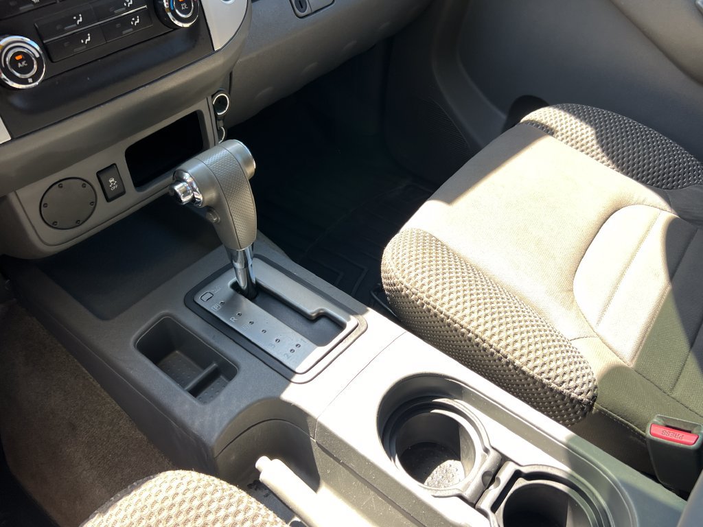 Used 2014 Nissan Frontier Desert Runner RWD image 28
