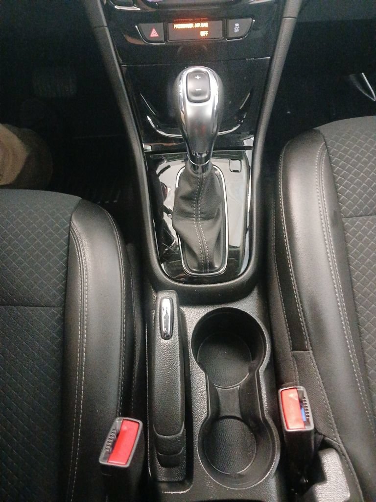 Used 2022 Buick Encore Preferred w/ Safety Package AWD/4WD image 19