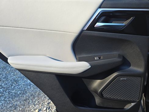 New 2025 Mitsubishi Outlander SE image 26