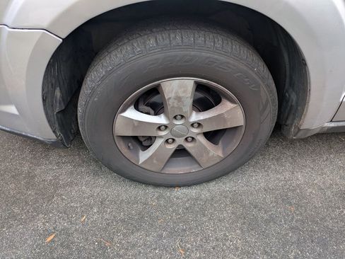 Used 2011 Dodge Journey Mainstreet w/ Flexible Seating Group image 6