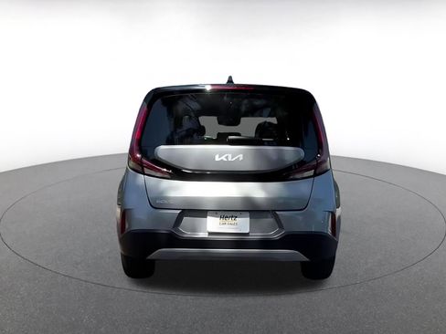 Used 2025 Kia Soul LX w/ LX Technology Package FWD image 12