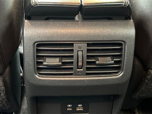 Used 2023 Nissan Rogue SV image 17