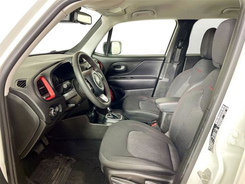 Used 2023 Jeep Renegade Trailhawk image 11