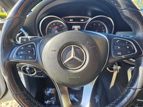Used 2019 Mercedes-Benz GLA 250 image 11