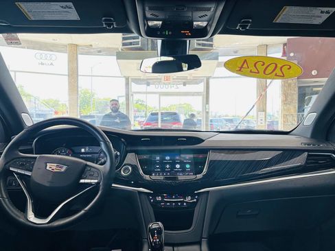 Used 2024 Cadillac XT6 Premium Luxury w/ LPO, Floor Liner Package AWD/4WD image 42