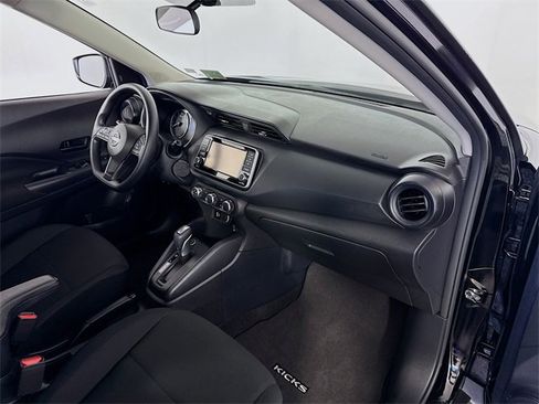 Certified 2025 Nissan Kicks Play S image 25