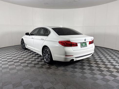 Used 2018 BMW 530i RWD image 3