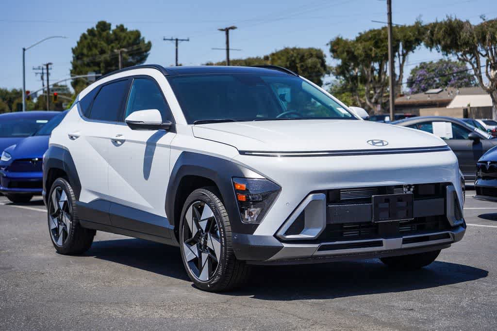New 2026 Hyundai Kona Limited FWD image 3