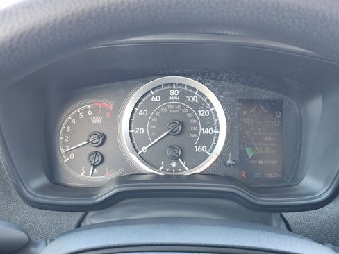 Used 2022 Toyota Corolla LE image 19