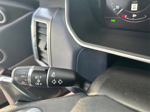 Used 2020 Land Rover Range Rover Sport HSE Dynamic image 17