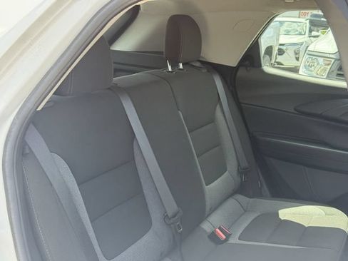 Used 2023 Chevrolet TrailBlazer LS AWD/4WD image 30