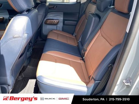Used 2023 Ford Maverick Lariat w/ Lariat Luxury Package AWD/4WD image 28