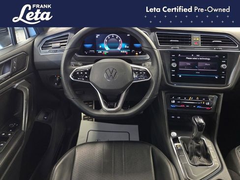 Used 2022 Volkswagen Tiguan SE R-Line FWD image 17
