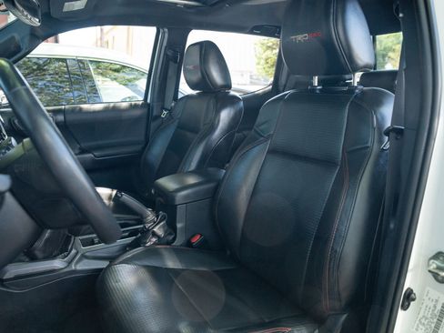 Used 2019 Toyota Tacoma TRD Pro AWD/4WD image 15