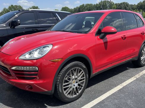 Used 2014 Porsche Cayenne AWD/4WD image 1