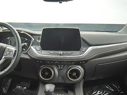 Used 2024 Chevrolet Blazer Premier w/ Driver Confidence II Package image 19