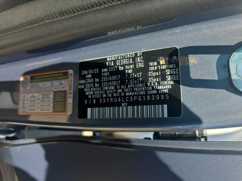 Used 2023 Kia Sorento LX FWD image 25