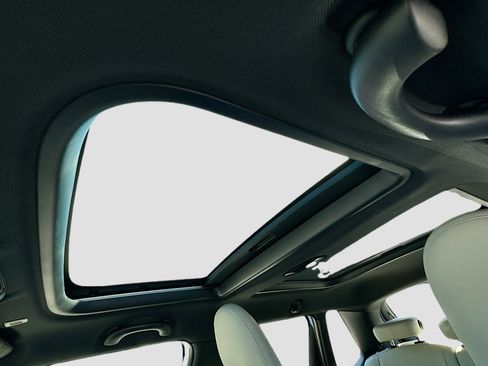 Used 2025 MINI Cooper S image 19