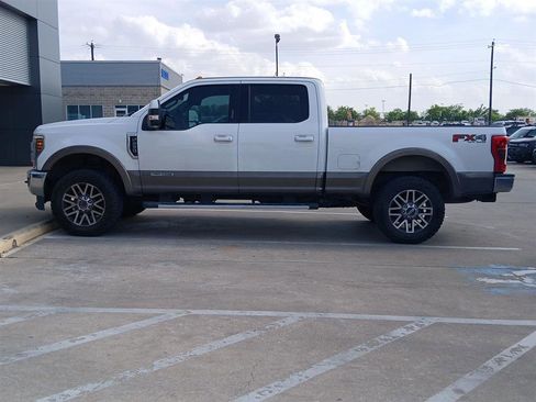 Used 2019 Ford F250 Lariat w/ Lariat Value Package image 8