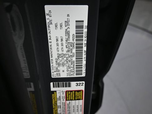 Used 2024 Toyota Tacoma TRD Off-Road image 19