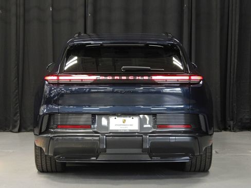 Used 2026 Porsche Cayenne Electric AWD/4WD image 4