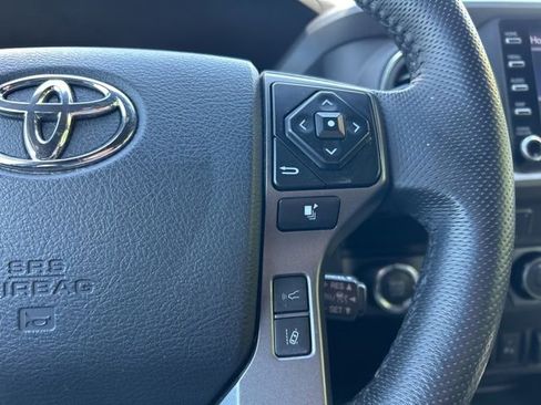 Used 2023 Toyota Tacoma TRD Off-Road w/ Technology Package AWD/4WD image 20