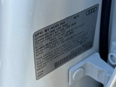 Used 2025 Audi Q5 Premium Plus w/ Premium Plus AWD/4WD image 25