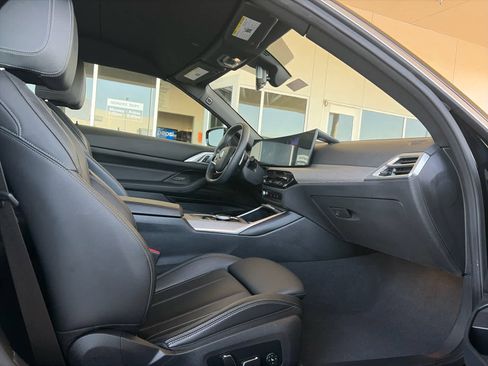 Used 2025 BMW 430i Convertible w/ Convenience Package RWD image 16