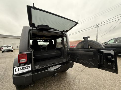 Used 2018 Jeep Wrangler Willys Wheeler image 25