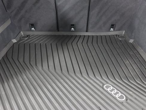 Certified 2025 Audi Q5 Premium Plus w/ Premium Plus AWD/4WD image 25