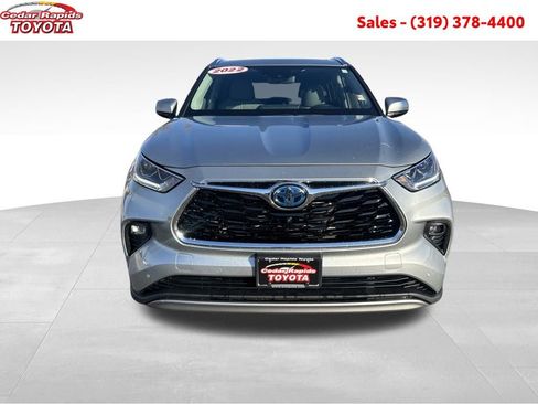 Certified 2022 Toyota Highlander Platinum image 10