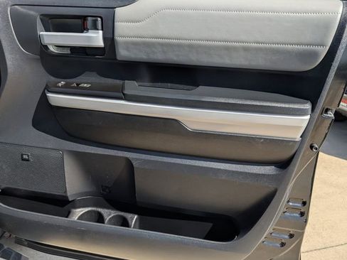 Used 2019 Toyota Tundra Limited w/ Limited Premium Package image 33