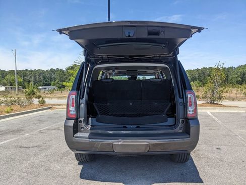 Used 2019 GMC Yukon SLT w/ Open Road Package RWD image 44